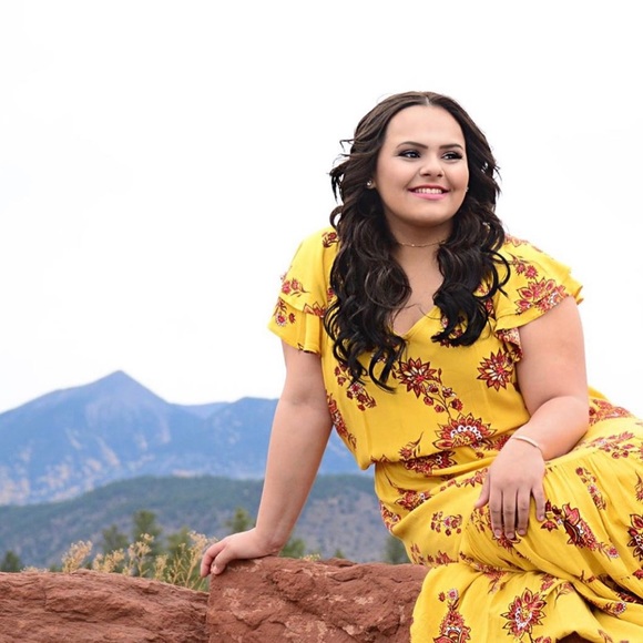 Dress - Picture 2 of 7